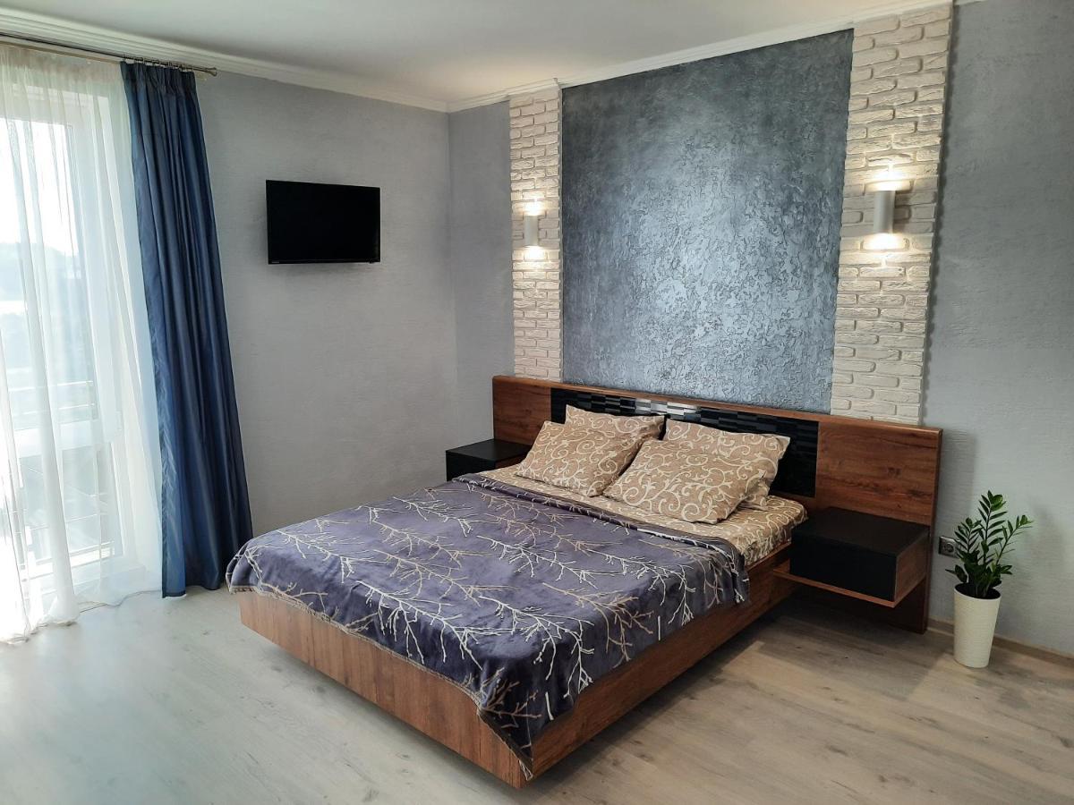 New Luxury Studio Apartment Ivano-Frankivsk Luaran gambar