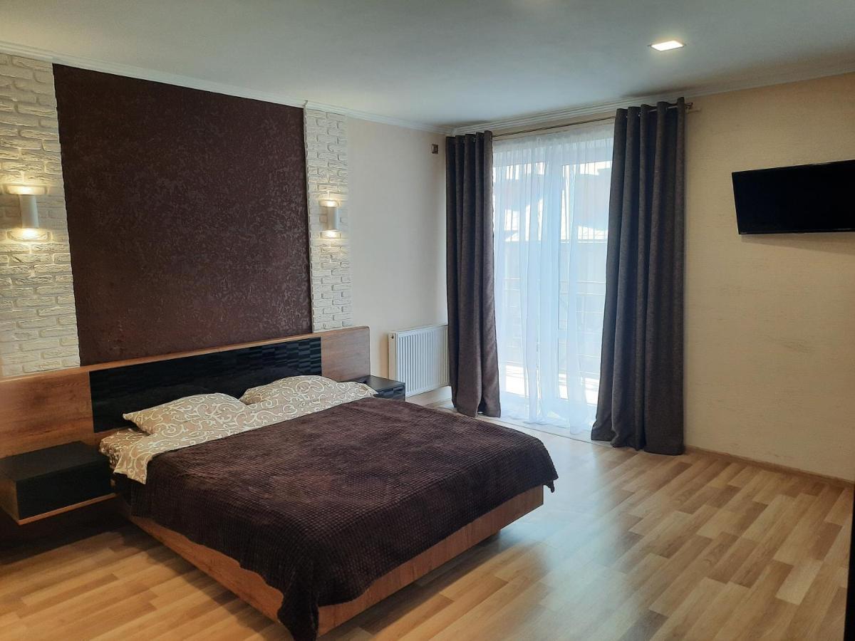 New Luxury Studio Apartment Ivano-Frankivsk Luaran gambar